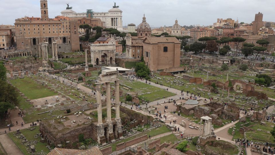 Rome: Colosseum Arena Floor, Roman Forum & Palatine Tour - The Guide Factor: Why People Rate This So High