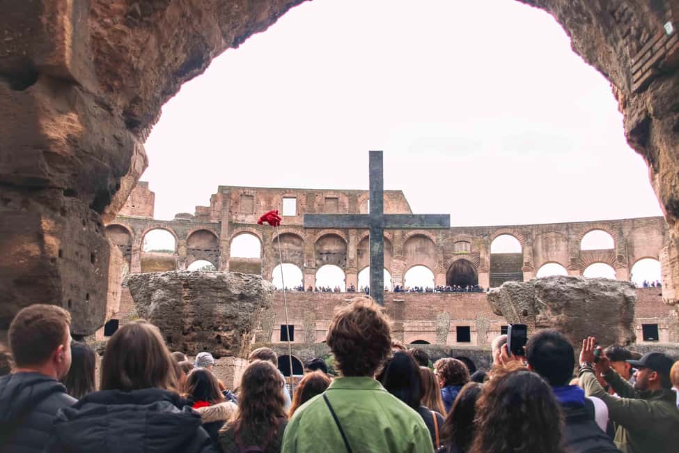 Rome: Colosseum Arena, Forum & Palatine Hill Guided Tour - What to wear, what to bring, and what Rome rules you’ll hit