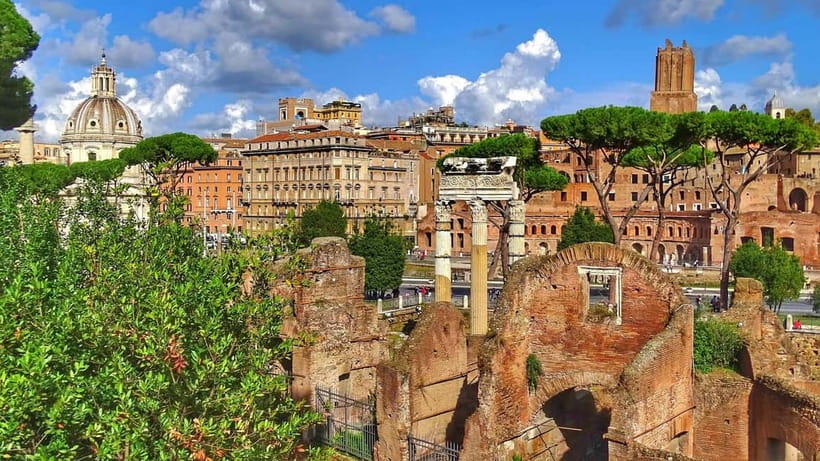 Rome: Colosseum Express Entry with Audio Guide App - Walking the Colosseum floors: what the self-guided route helps you notice