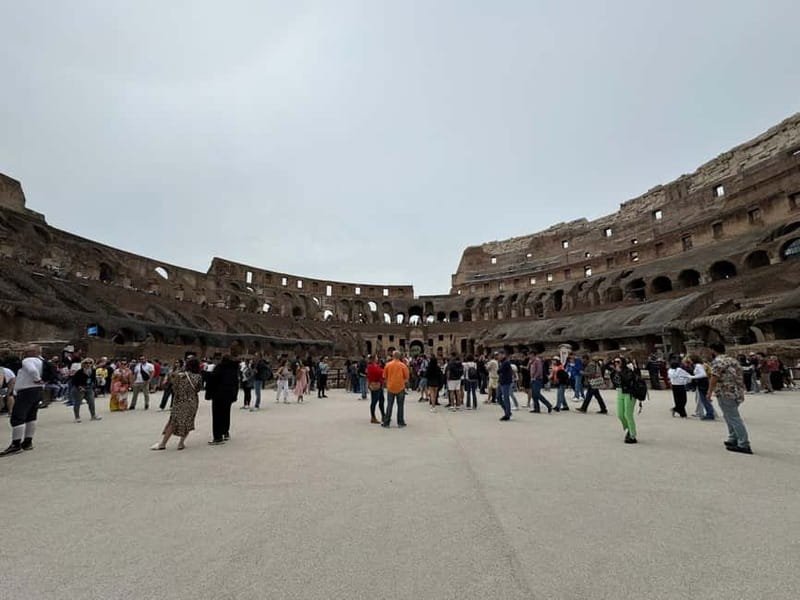 Rome: Colosseum, Forum and Palatine Hill - What the licensed guide and headsets really do for you