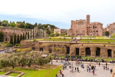 Rome: Colosseum, Forum, and Palatine Tour - Meeting at Piazza del Colosseo and getting moving quickly