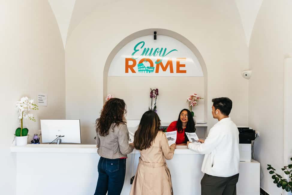 Rome: Colosseum, Forum & Palatine Hill Tour & Optional Arena - Languages, Guides, and Why the Explanations Matter