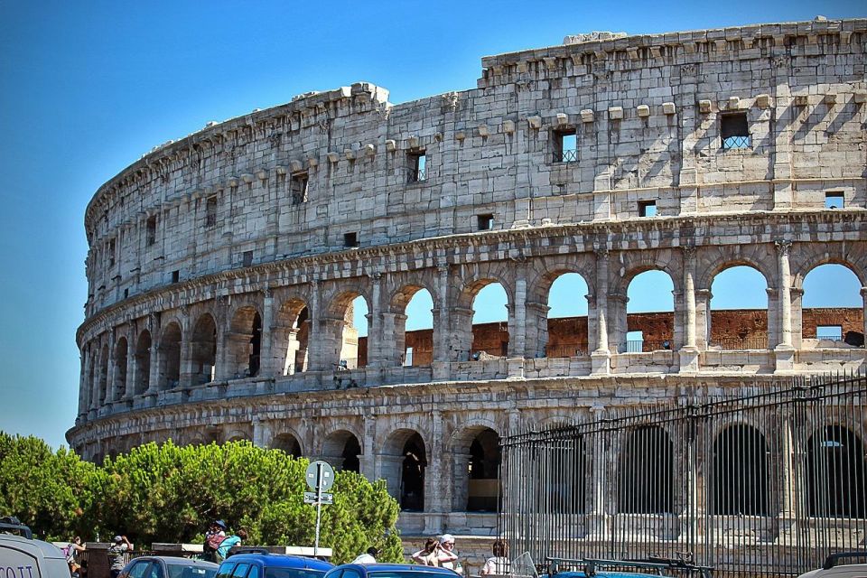 Rome: Colosseum, Forum & Palatine Hill Tours – Live Guided - Palatine Hill: myth origins, imperial neighborhoods, and the best photo angle
