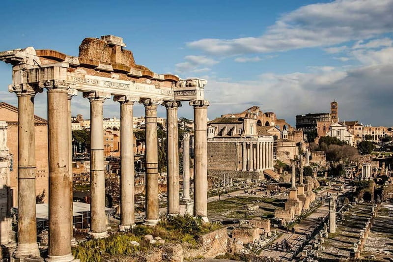 Rome: Colosseum & Forum Small Group Tour with Palatine Hill - Entering The Colosseum: Skip the Lines and Hear It Like a Play