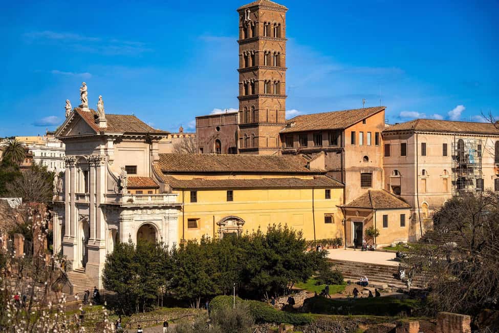 Rome: Colosseum, Roman Forum, and Palatine Hill Tour - Palatine Hill stop: the view that turns status into a picture