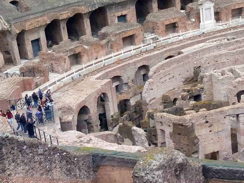 Rome: Colosseum, Roman Forum & Palatine Hill Experience - Palatine Hill: where you get the views and the imperial vibe