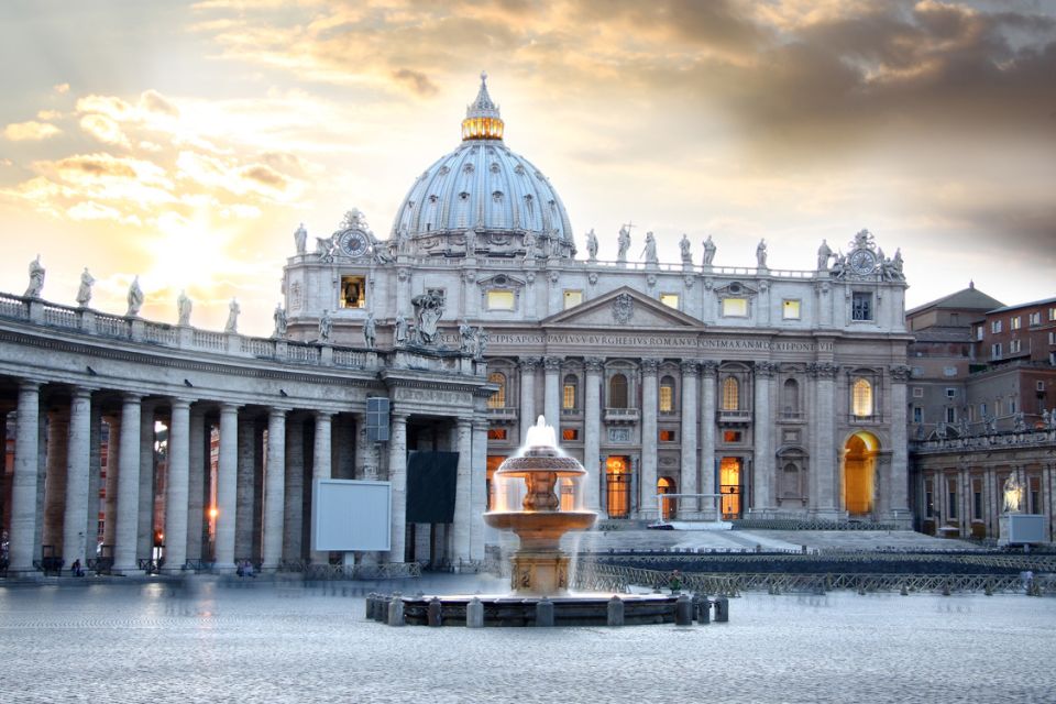 Rome: Combo Colosseum and Vatican Group Tour - A two-site day: how the Colosseum and Vatican connect