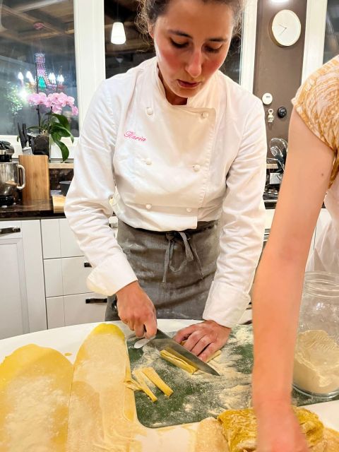 Rome - Cooking Experience in a Roman family in Trastevere - Trastevere pasta night: what makes Ilaria’s home class special