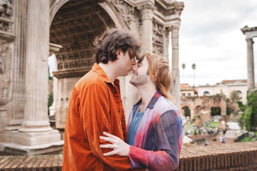 Rome: Couple Photoshoot Experience LGBTQ+ Friendly - A 45-minute Rome walk that feels natural, not staged