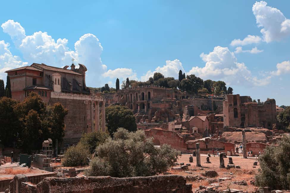 Rome: Domus Aurea Guided Tour and Virtual Reality Experience - Octagonal Hall, Cryptoporticus, and Hall of Birds: three stops with different moods