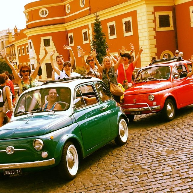 Rome Driving Tour By Vintage Fiat 500 - Aventine Hill keyhole and Piazza dei Cavalieri di Malta