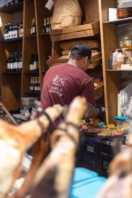 Rome: E-Bike Night Tour with Food and Wine Tasting - Trajan’s Market and the final crescendo: Colosseum at night