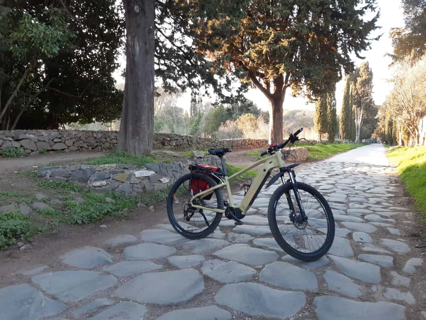 Rome: E-bike Tour From The Circus Maximus To The Catacombs - Cecilia Metella and Villa of Massenzio: Fun Stops With Big Visual Payoff