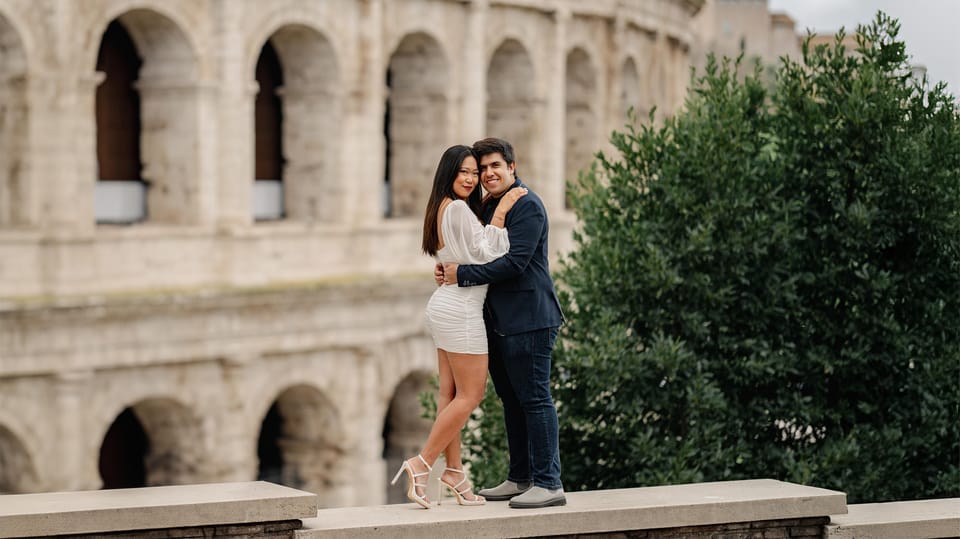 Rome: Early Morning Private Photoshoot at Iconic Landmarks - Colosseum photos outside: no tickets, all drama