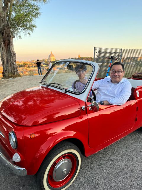 Rome: Evening Fiat 500 and Vespa Prosecco Tour - The Colosseum at Night: A Short Guided Stop That Doesn’t Feel Rushed