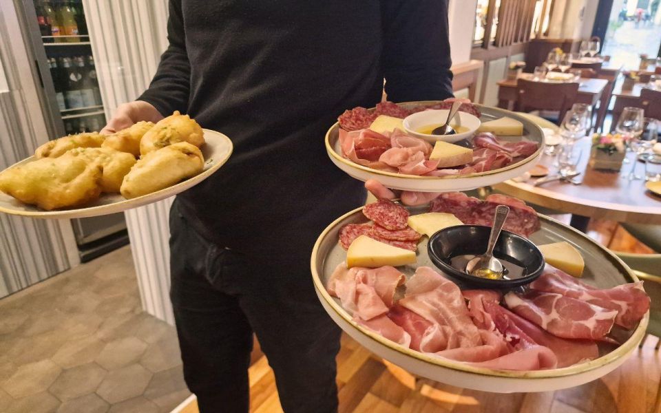 Rome: Exclusive Candlelight dinner in Agrippa's Roman Bath - The Roman Food and Wine Lecture: What You Hear Changes What You Taste