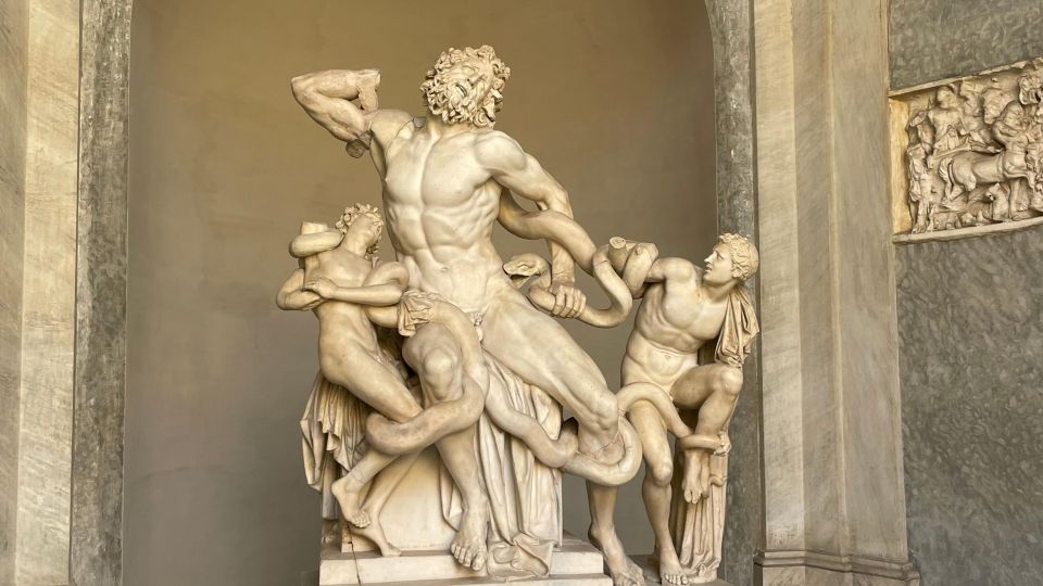 Rome: Excursion to the Vatican Museums - The Guide Experience: Russian Storytelling and the Cozier Side of a Crowded Place