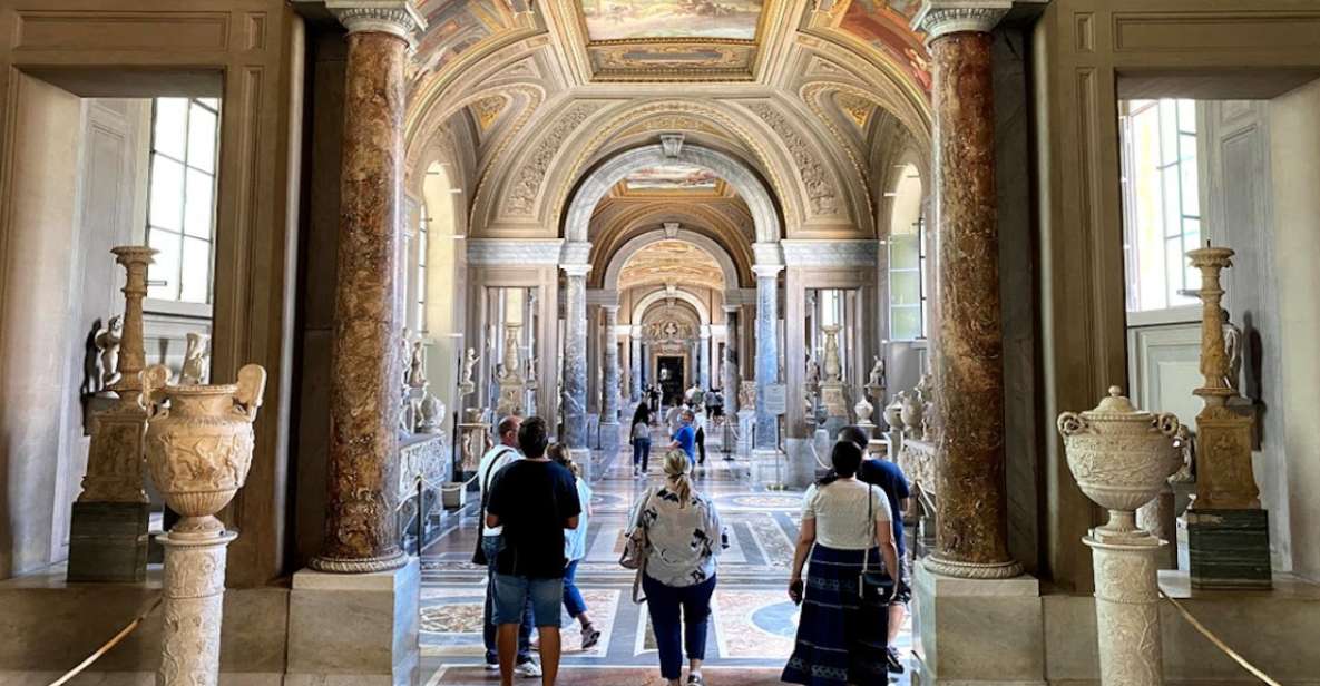 Rome: Express Early Morning Sistine Chapel Small Group Tour - Meeting point and what the “small group” really changes