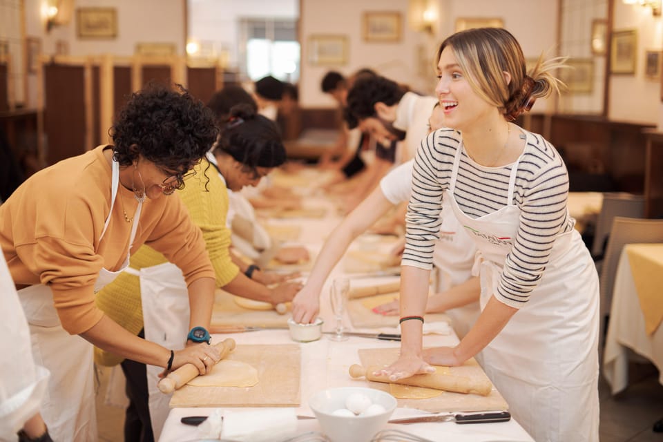 Rome: Fettuccine Pasta Cooking Class in Rome's City Center - Key highlights you’ll feel right away