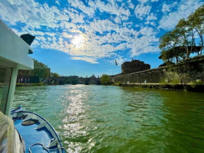 Rome: Food Tasting and Wine Pairing & Tiber River Boat Ride - What you drink: Prosecco, two whites, and two reds (with pairings that make sense)