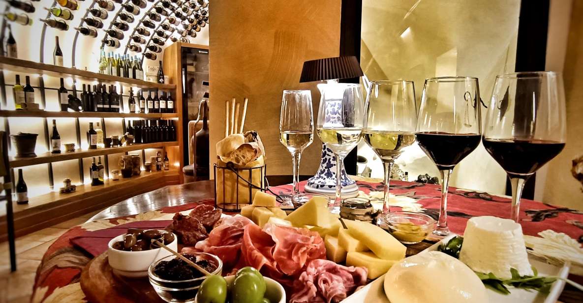 Rome Food Tasting with Wine Pairing | Authentic Flavors - Staff storytelling: when explanations turn tasting into a skill