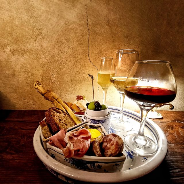 Rome Food Tasting with Wine Paring in Trastevere Experience - Getting there in Trastevere: the meeting point tip that saves time