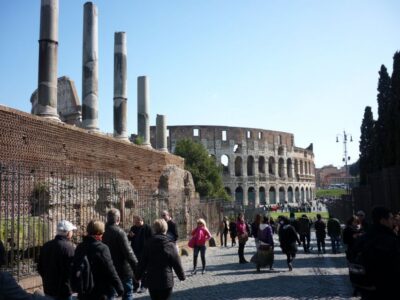 Rome: Full Day Tour Colosseum and Vatican Museums with lunch - Meeting in the Right Place: Pickup Near the Aurelian Walls