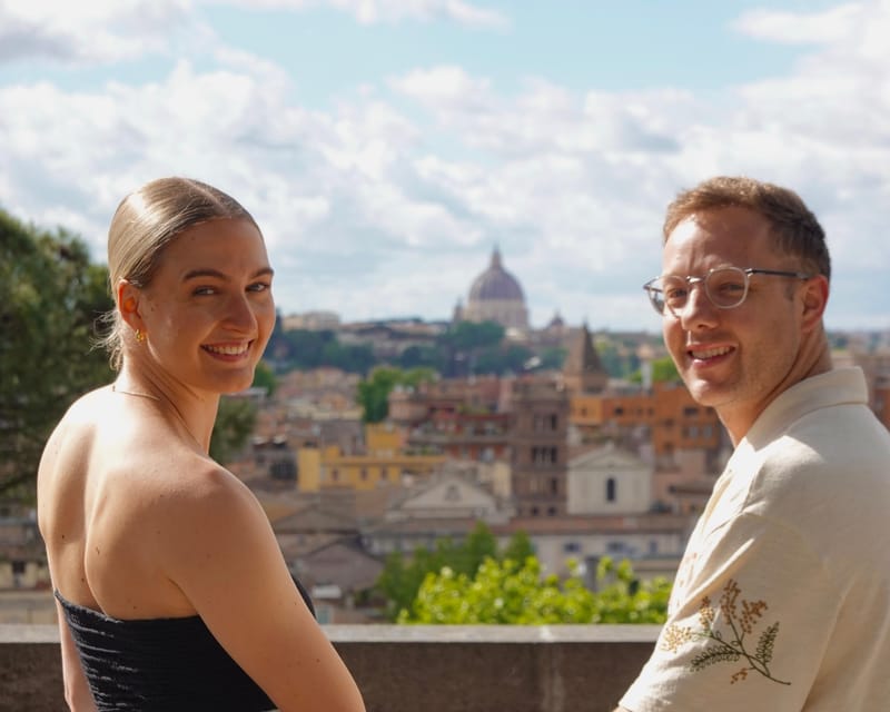 Rome : Golf cart tour & Professional Photoshoot - Trevi Fountain: the classic backdrop handled by a pro