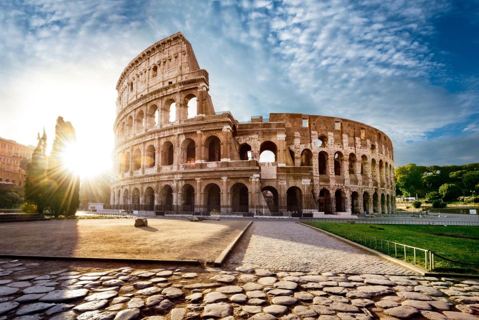 Rome: Incredible Adventure in the Heart of the City - Via dei Fori Imperiali and Piazza del Campidoglio