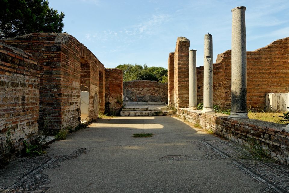 Rome: Ostia Antica Private Walking Tour with Skip-the-Line - Neptune’s Thermal Baths: where mosaics teach you about leisure