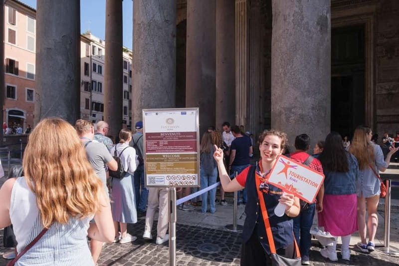 Rome Pantheon and Priority Entry Ticket - English guides and the humor factor that keeps it moving