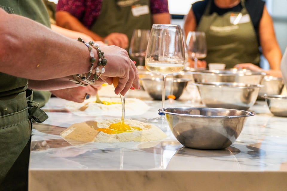 Rome: Pasta, Ravioli & Tiramisu Cooking Class by Colosseum - Should You Book This Rome Pasta and Tiramisu Class?