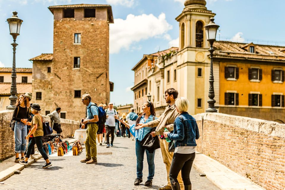 Rome: Private 2-hr Tour of Icons & Hidden Gems with a Local - The parts between the main sights that you’ll actually remember