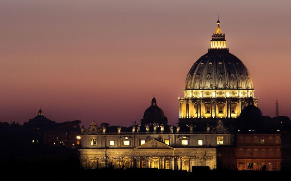 Rome: St. Peter's Basilica and Papal Tombs Walking Tour - Entering St. Peter’s Basilica: Art You Can Hear, Not Just See