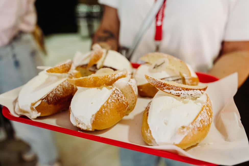 Rome: Testaccio Food & Market Tour with Pasta & Wine - Breakfast at Pasticceria Linari: coffee first, then food