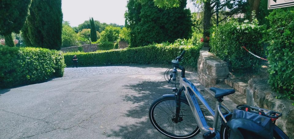 Rome: Tour by Top E-bike Ancient Appian Way Catacombs Aqueducts - Catacombs of Rome: guided time you actually have