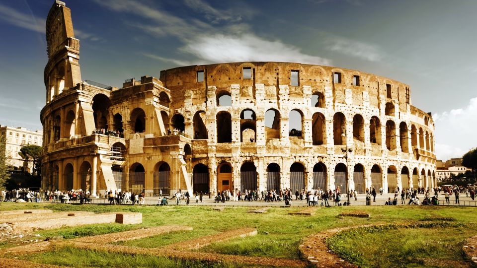 Rome: Tour of Colosseum Arena Floor with 1st and 2nd Levels - If You Want a Great Guide, Look for These Strengths