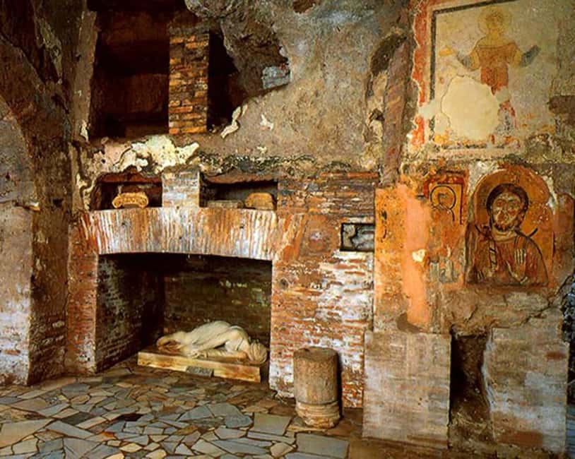 Rome: Underground Catacombs Guided Tour with Transfer - Inside the Catacombs: Frescoes, Inscriptions, and How to Look