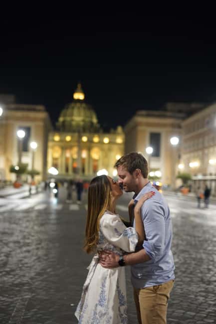 Rome: Vespa Night Tour with Aperol Spritz & Photos - Quick take: what makes this night Vespa special?
