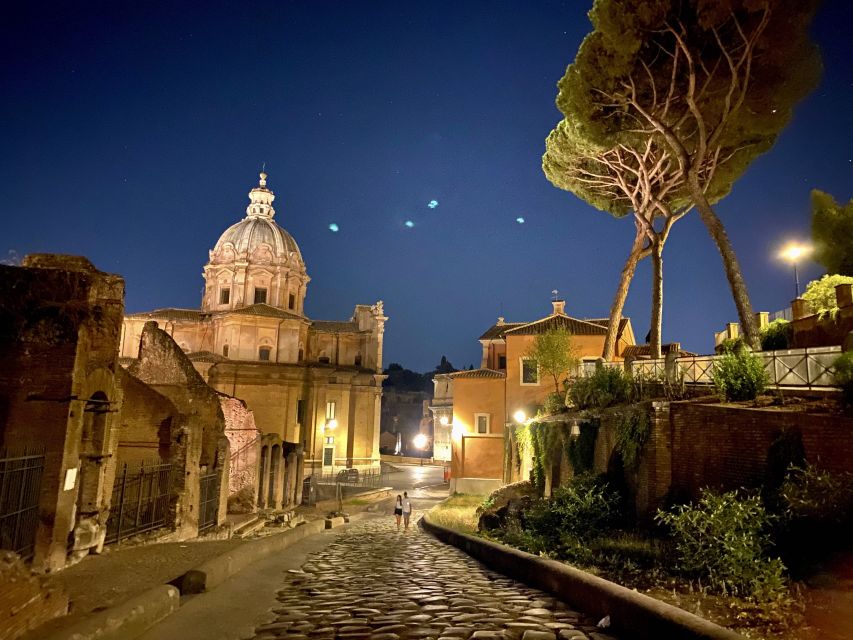 Rome: Wonders of Ancient Rome at Dusk - The Guide and Headsets: Small Details That Improve Everything