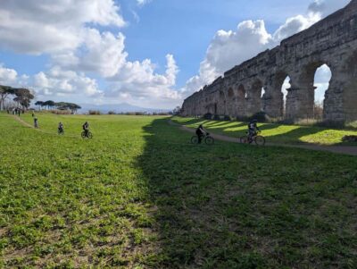 Rome:Appian Way E-bike Tour, Catacombs, Aqueducts & Transfer - How the private transfer shapes your day