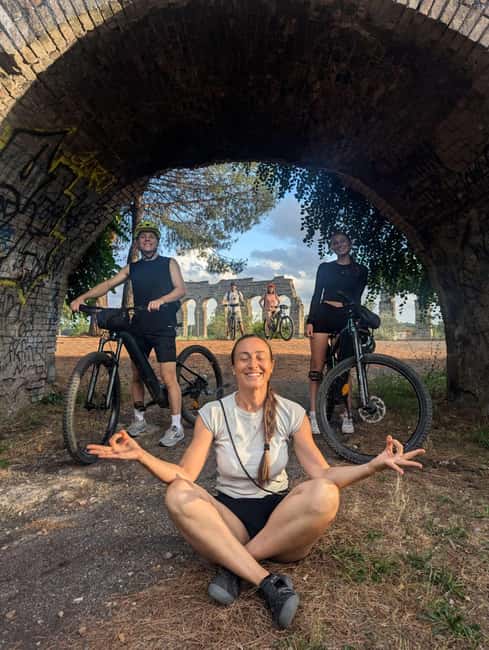 Rome:Appian Way E-bike Tour, Catacombs, Aqueducts & Transfer - Aqueducts Park and the regional parks: Roman engineering in motion
