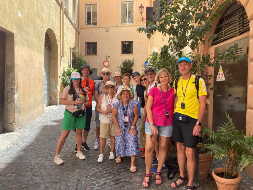 Rome:CityCenter Hidden Highlights Guided Walking Tour German - A 3-hour Rome plan that mixes icons with the underground