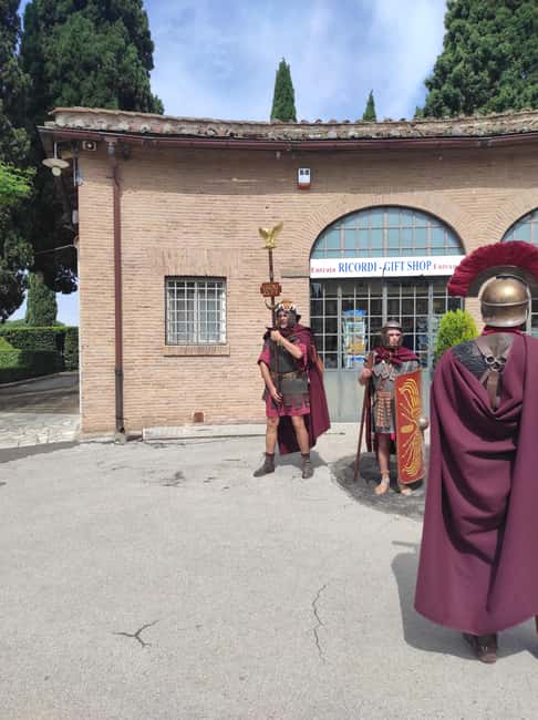 Secrets Below Rome: Tour Catacombs and Ancient Appian Way - Inside the underground: how the guide helps you read the space
