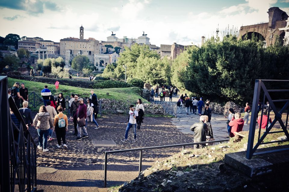 Small-group Colosseum, Forum and Palatine Guided Tour - The value question: why this format makes sense