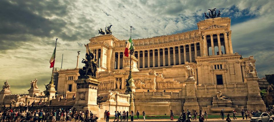The Marvels of Rome: A Journey through Time and Landmarks - Piazza Navona: Bernini’s fountains and a lively finish