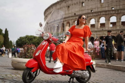 Vespa city tour in Rome with two different routes - Choosing between the two Rome routes: Colosseum to the classics vs. Colosseum to the hilltop views