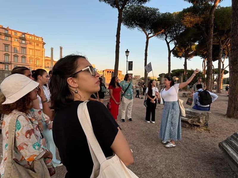 Via Roma: A Journey Through Time - Palazzo Bonaparte and the Colosseum finale at night